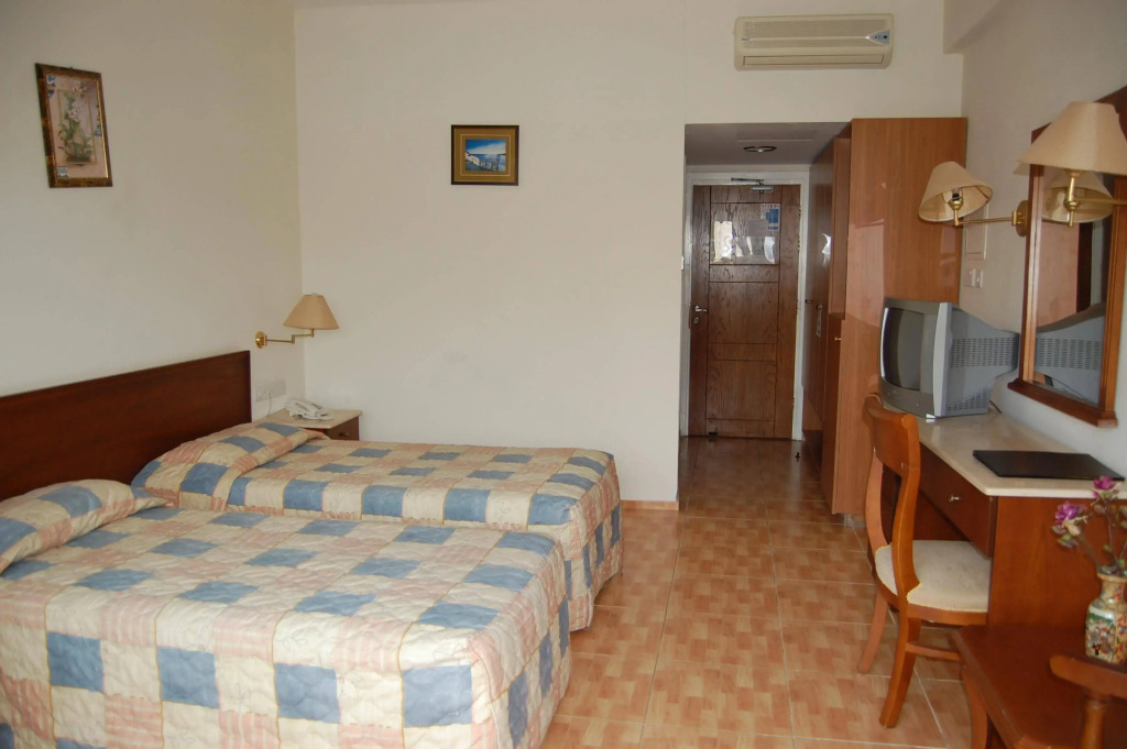 M. Moniatis Hotel