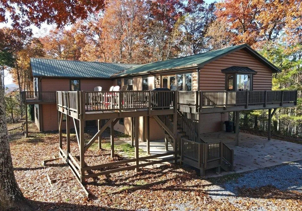 Misty Mountains Manor & Overlook- Blue Ridge GA