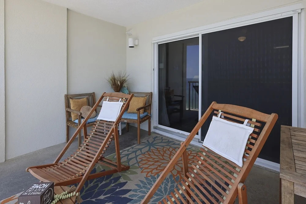 Royal Palms Condominiums
