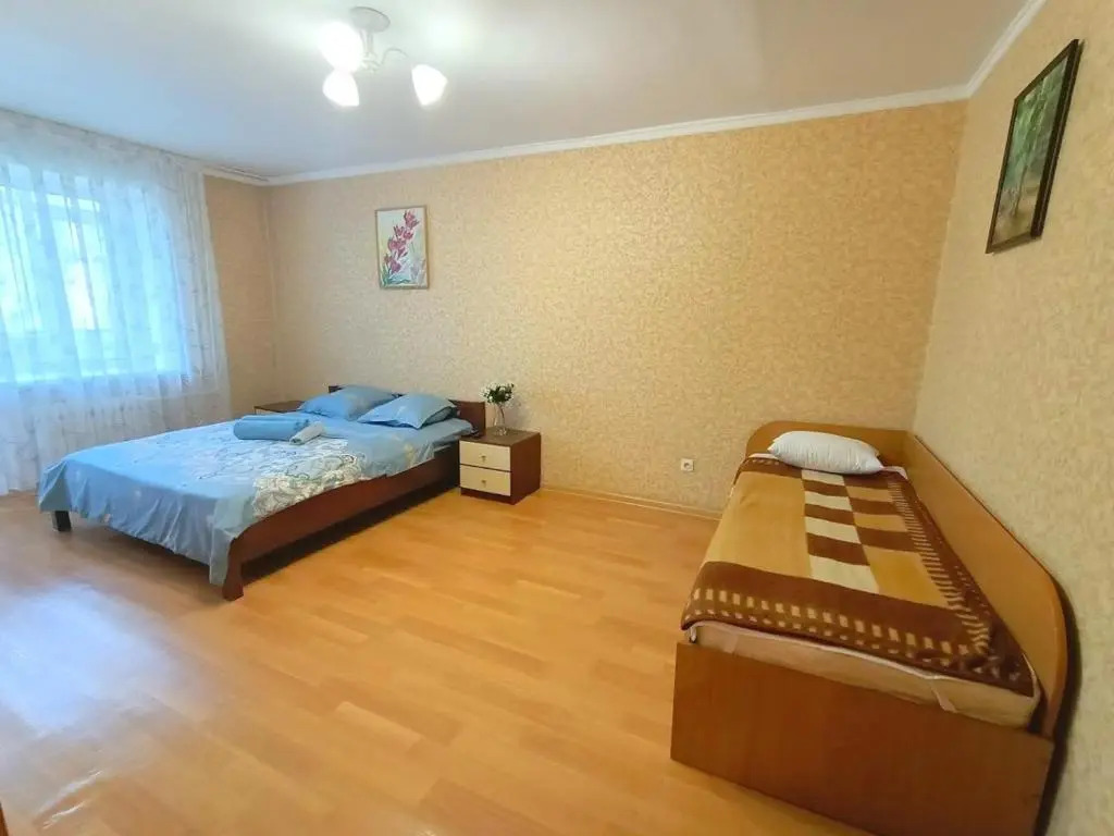 1 komnatnye apartamenty na Auel'bekova 138