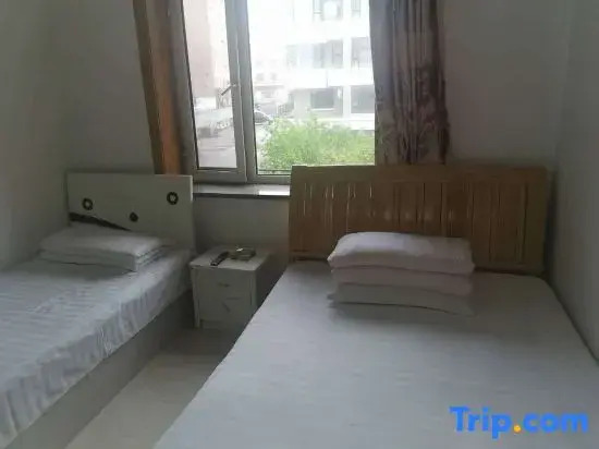 Yichun Xinxin Fashion Inn