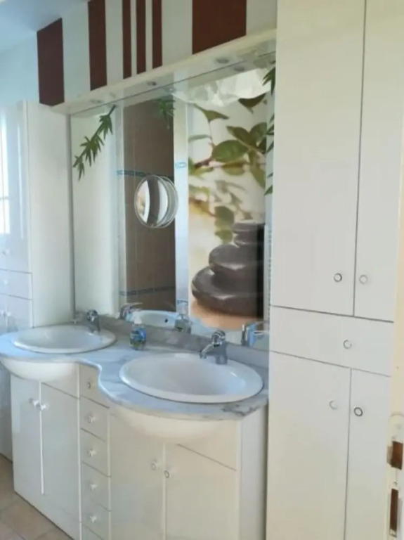 Villa With 3 Bedrooms In Lavergne, With Wonderful Lake View, Private Pool, Furnished Garden - 186 Km From The Beach