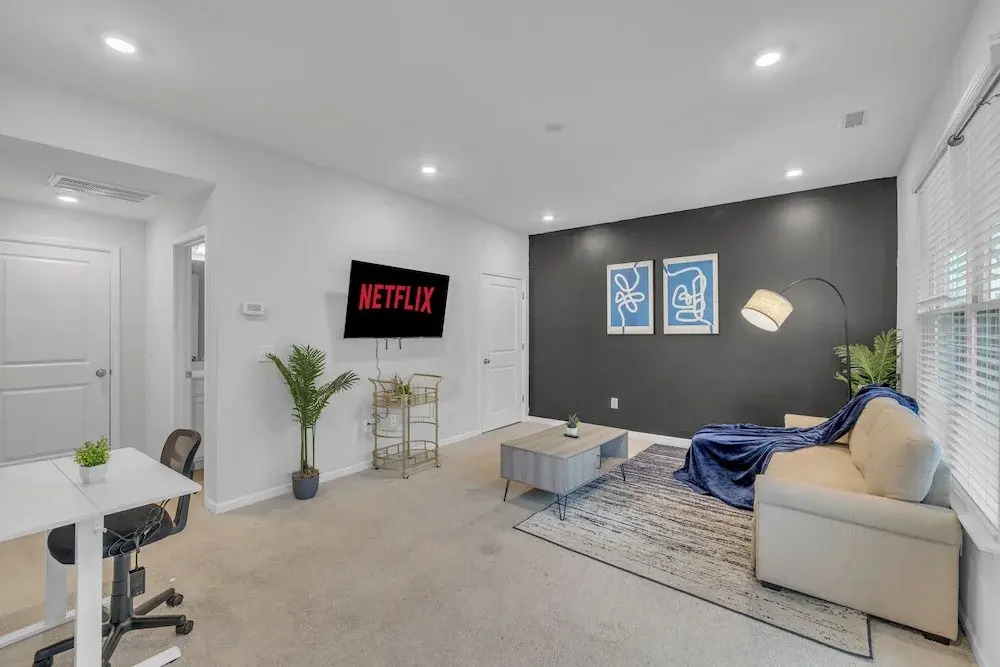 King 4BR Townhouse to Downtown Durham