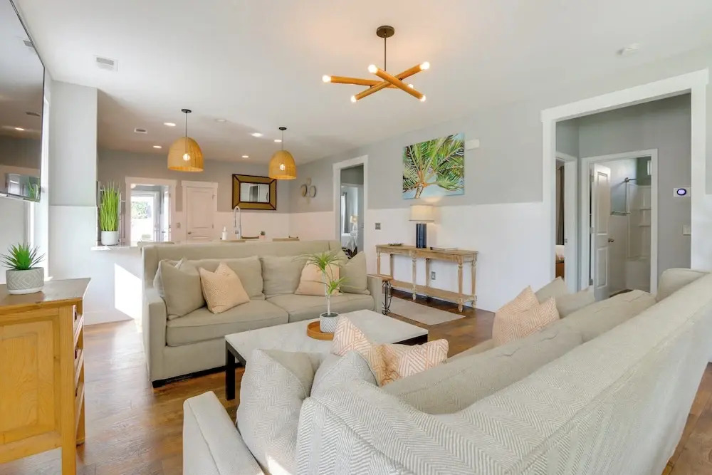 Coastal Home w/ Yard u003c 1 Mi to Old Town Bluffton