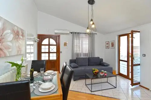 Apartment Senada 1727