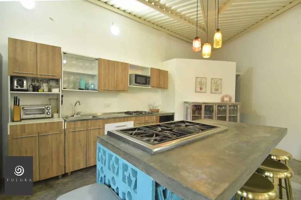 Yuluka Hostel