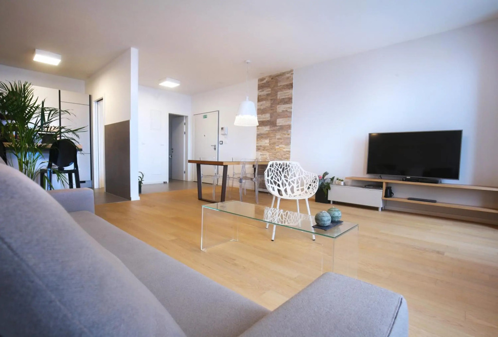 Luxury Apartment Kampanel