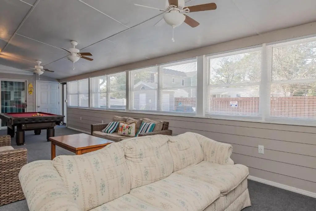 Barbee Beach House by Oak Island Accommodations