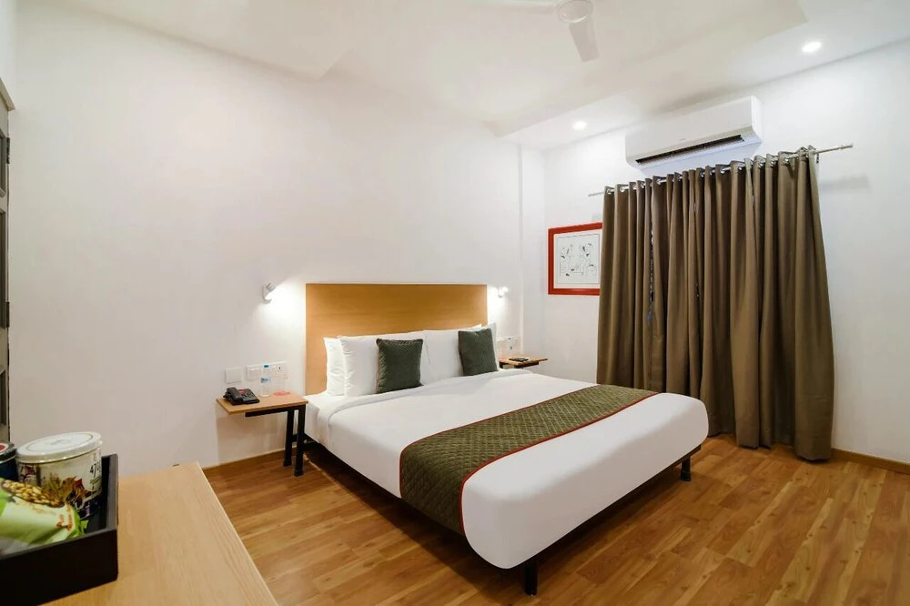 UPAR Hotels Nungambakkam Nearby US Consulate Apollo hospital Sankara Nethralaya