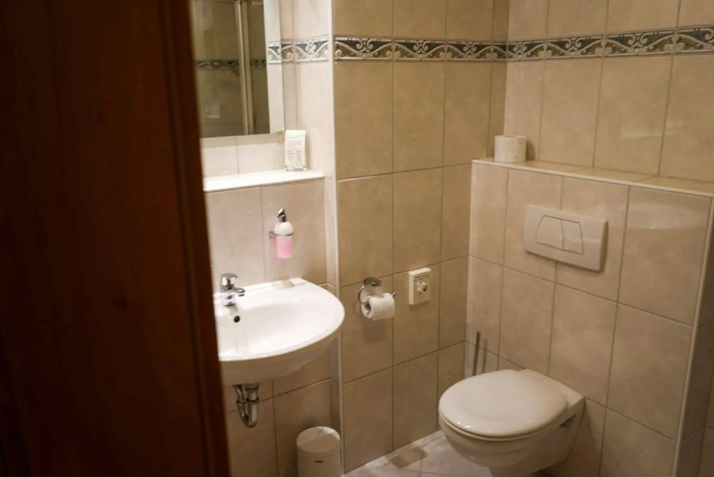 Hotel Circle Inn - Closest to Air Base