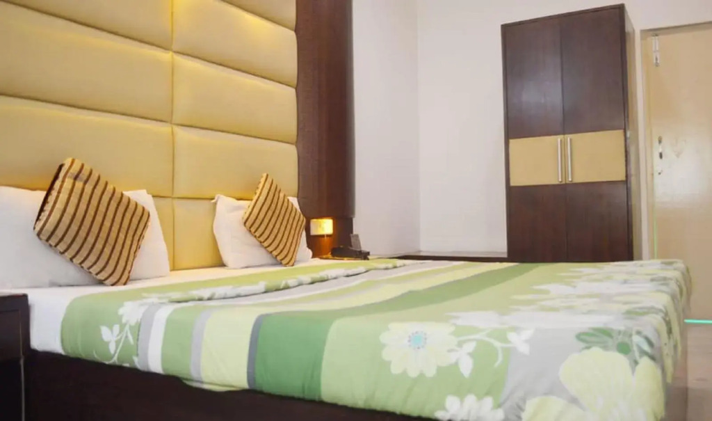 Hotel Raj Darbar