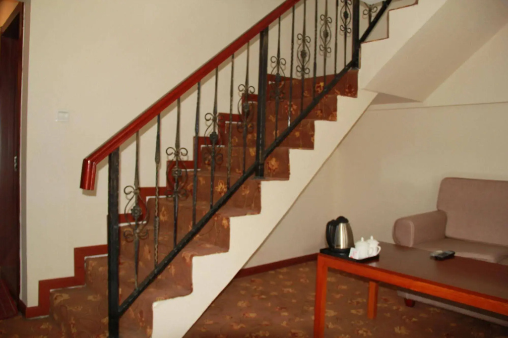 King Parkview Hotel