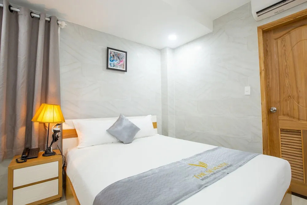 The Seventh Hotel