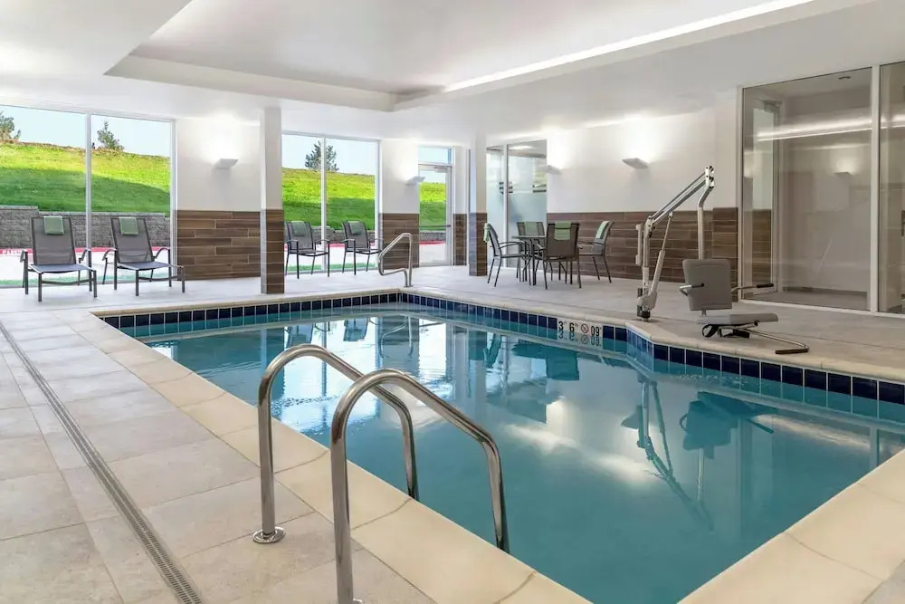 Fairfield Inn & Suites Kansas City at The Legends