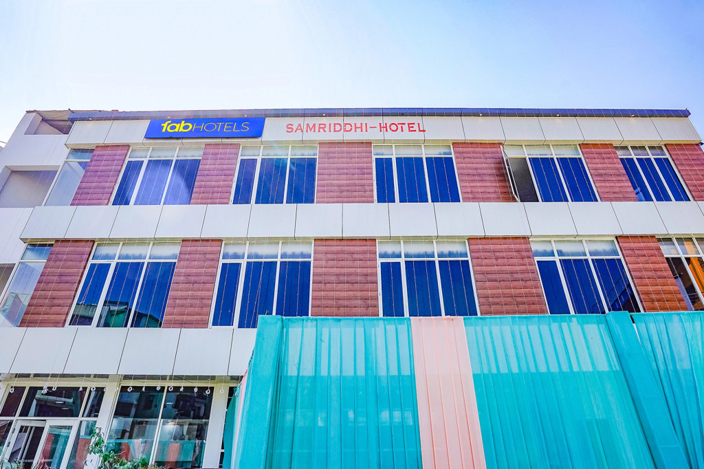 Via Samriddhi - Nr Varanasi Junction Station