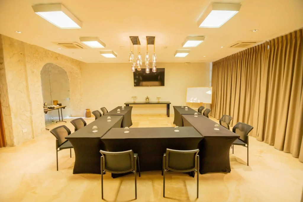 GHL Arsenal Hotel