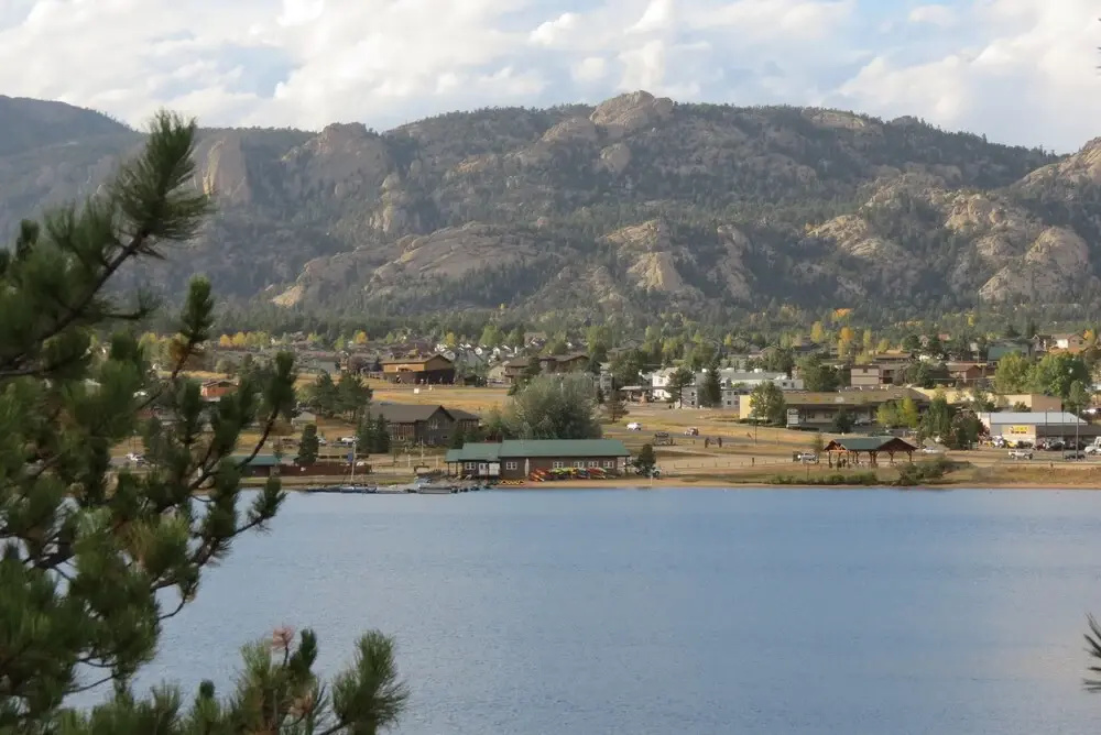 The Lake House - 3 Br Home