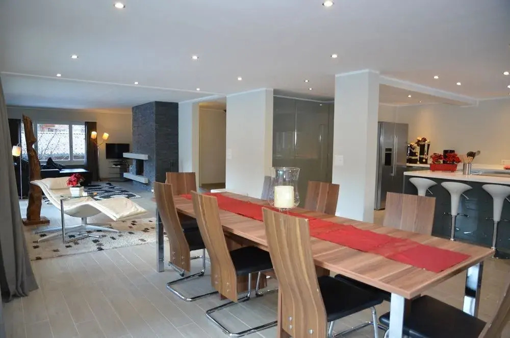 Chalet Dolphin NEW