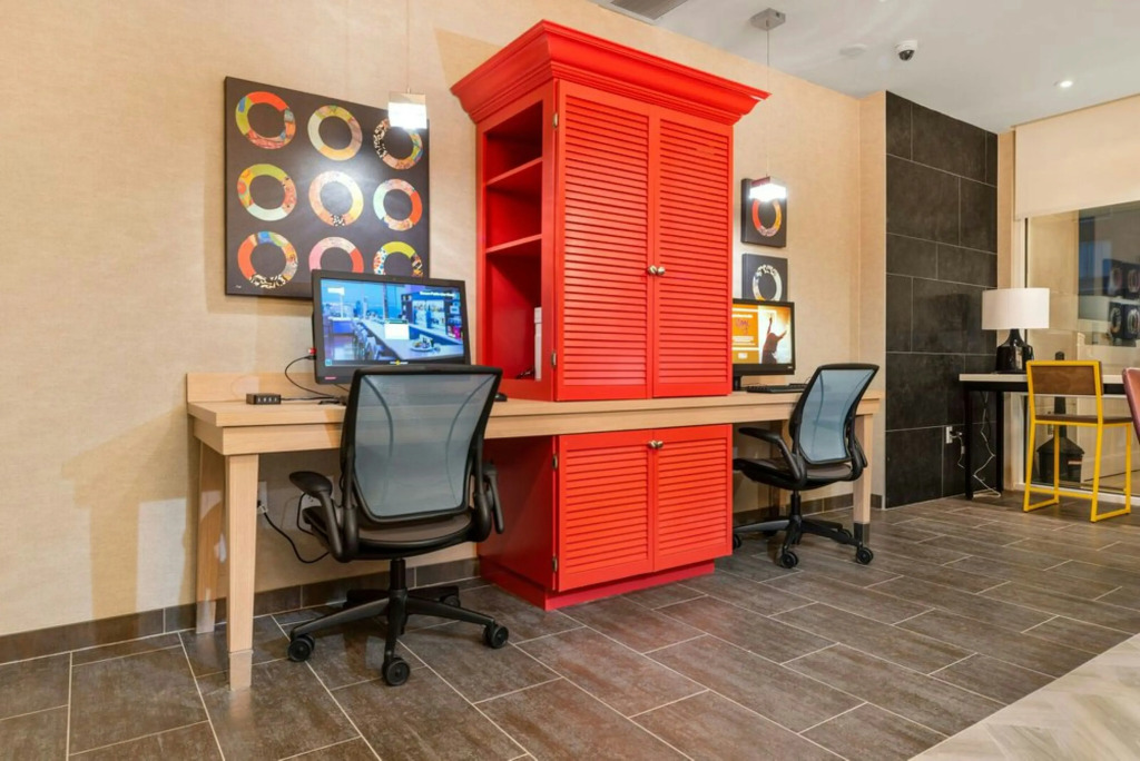 Home2 Suites by Hilton Newark Airport