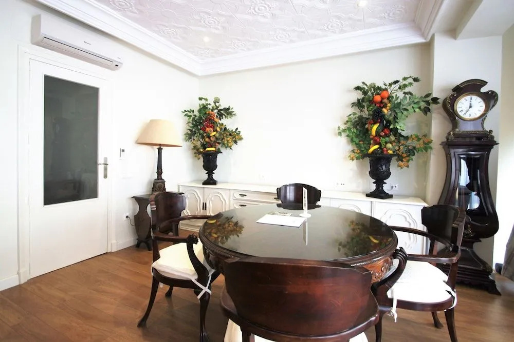 Apartamento CasaTuris Pintor Lorenzo