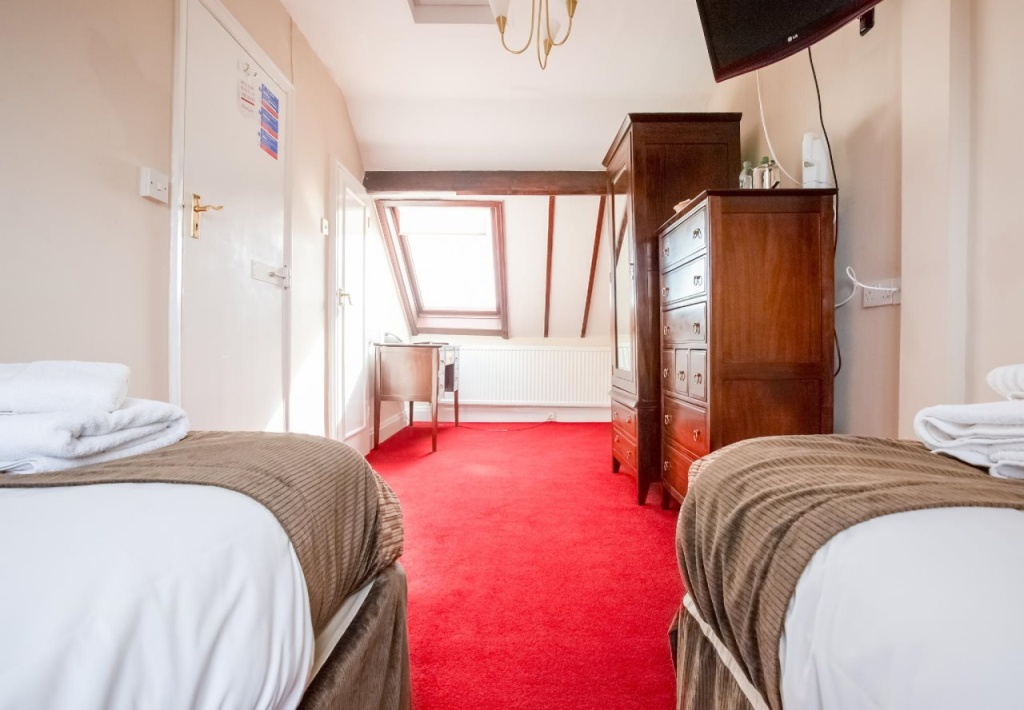The Cliffemount Hotel