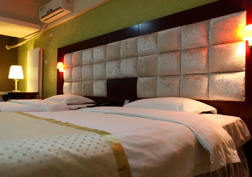 Lianjie Hotel