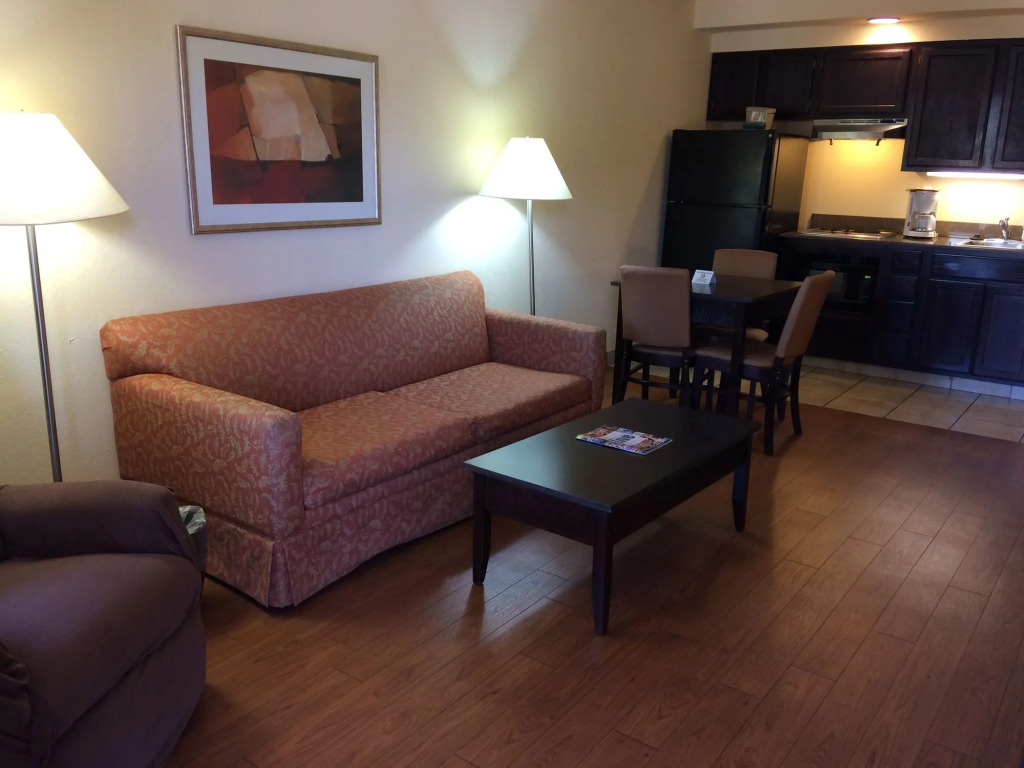 Markham House Suites