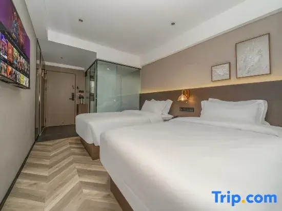 The Andaman Star Trek Hotel (3rd Street, two alleys, Chaoyang Plaza, Nanning)