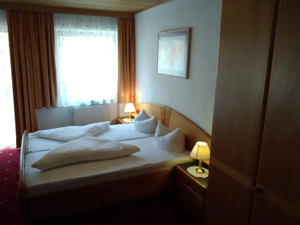 Pension Weirather