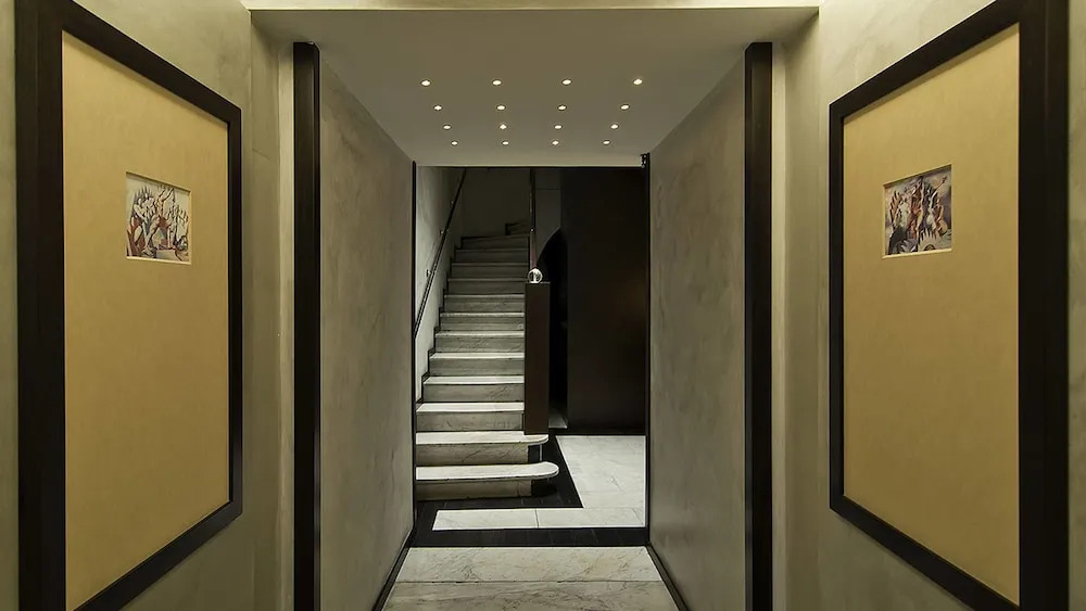 Intown Luxury House