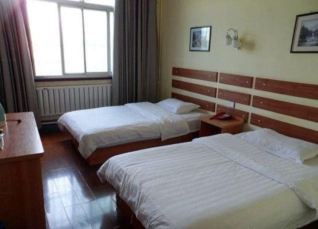 Binzhou Jianing Inn