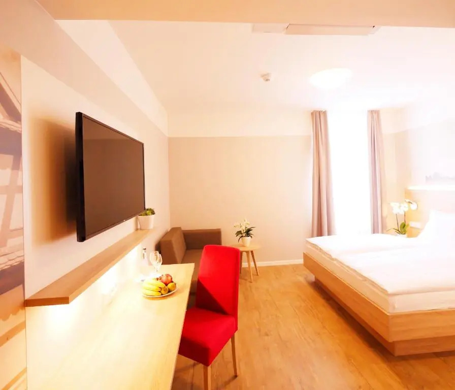 KELKO 1A Hotel
