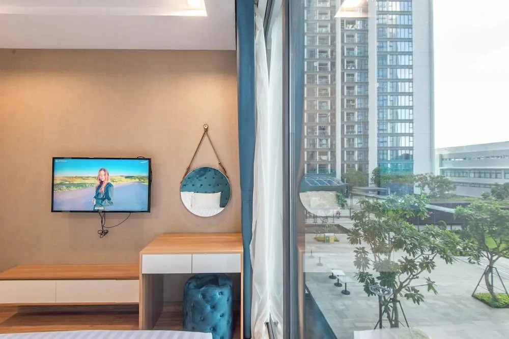 Hi-Home Suites - Vinhomes Metropolis