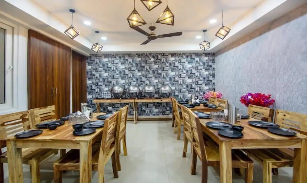 Hotel Fortune Home Noida Sector 135