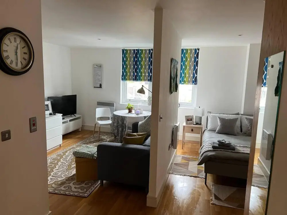 Stylish Studio Flat Near Central London