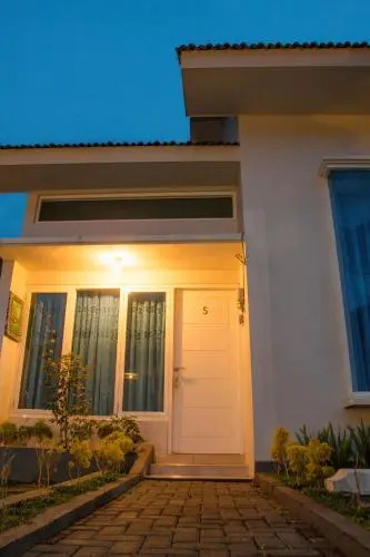 Villa Rumah Bromo