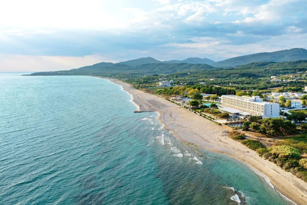 Ninos Grand Beach Resort