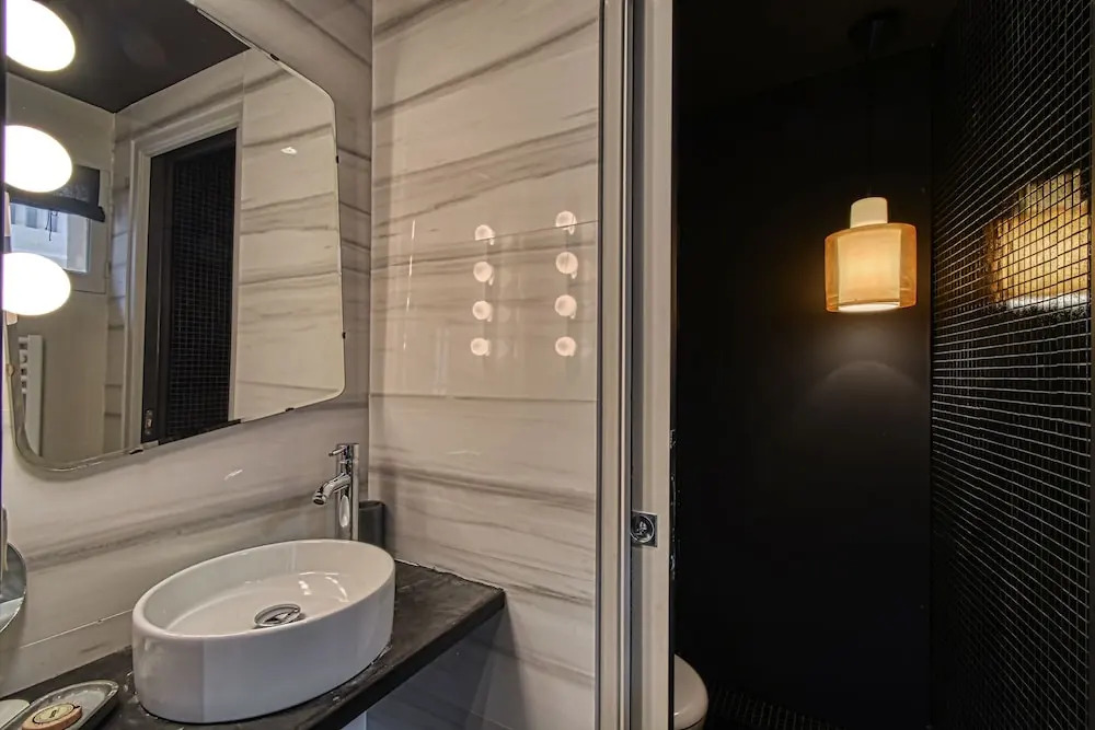 Amazing Chic Apt in Le Suquet by GuestReady