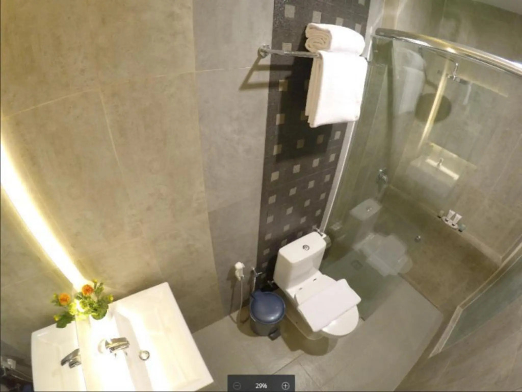 Biz Boulevard Hotel