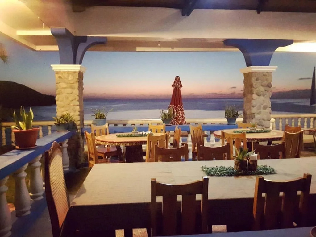 shanedels inn & café