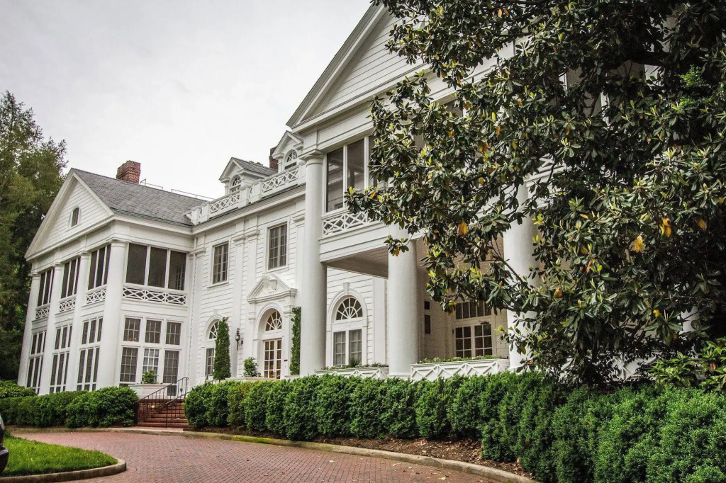 Duke Mansion