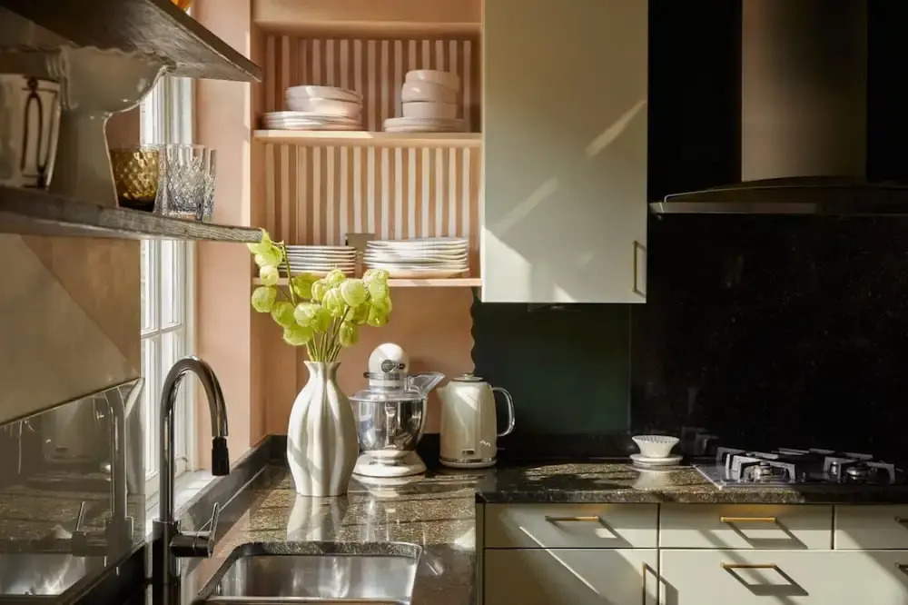 Belgravia Beauty - by Out of Office Lifestyle