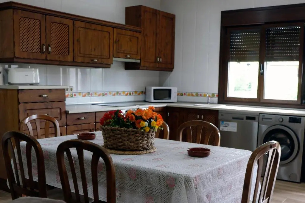 Los fresnos de ribadesella 4 personas