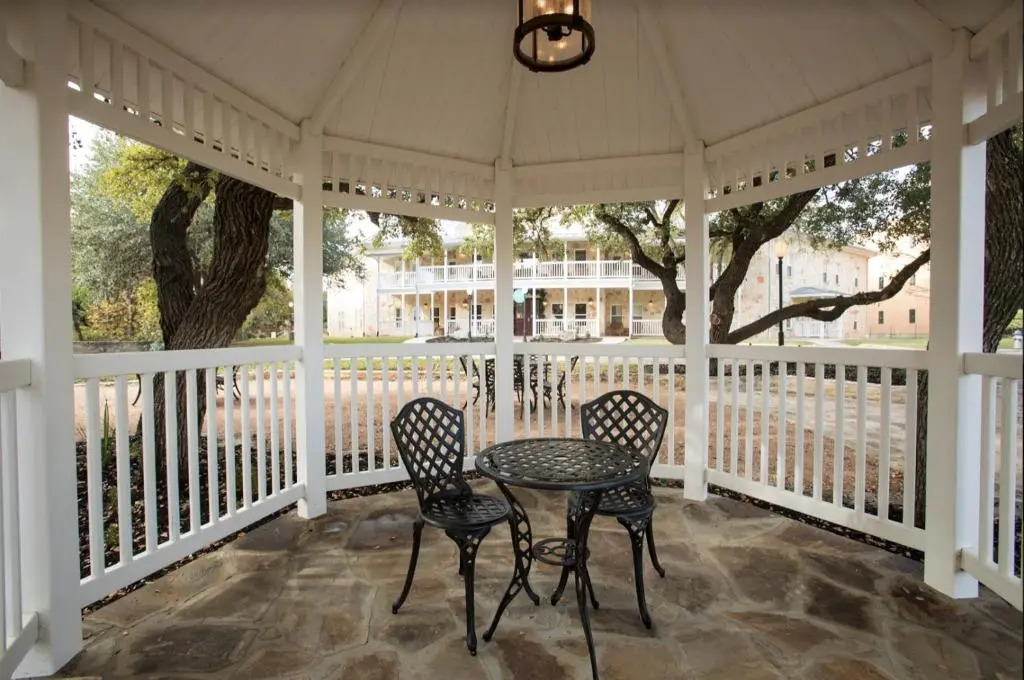 Gruene River Hotel & Retreat
