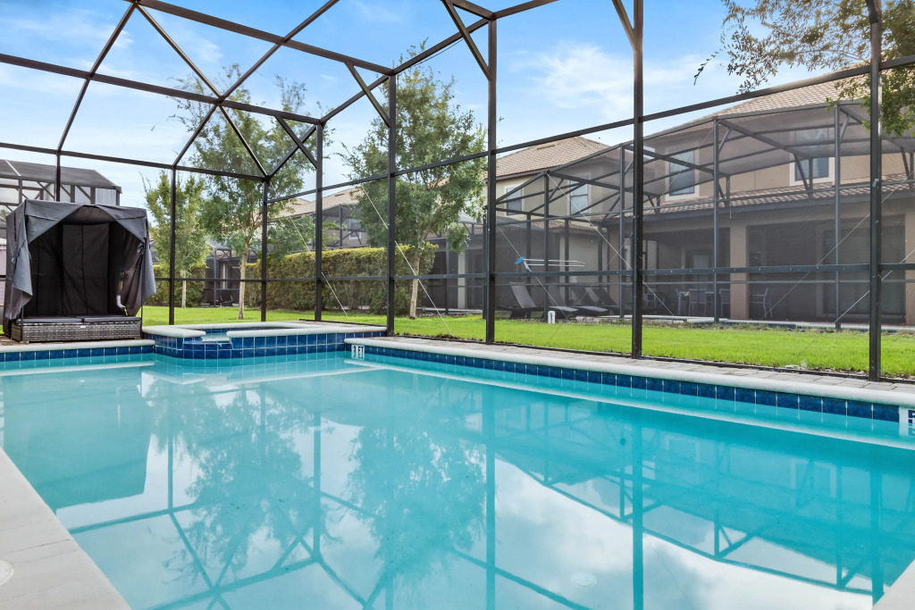 9 Bedrooms 5 Bathrooms Champions Gate 1418Tr