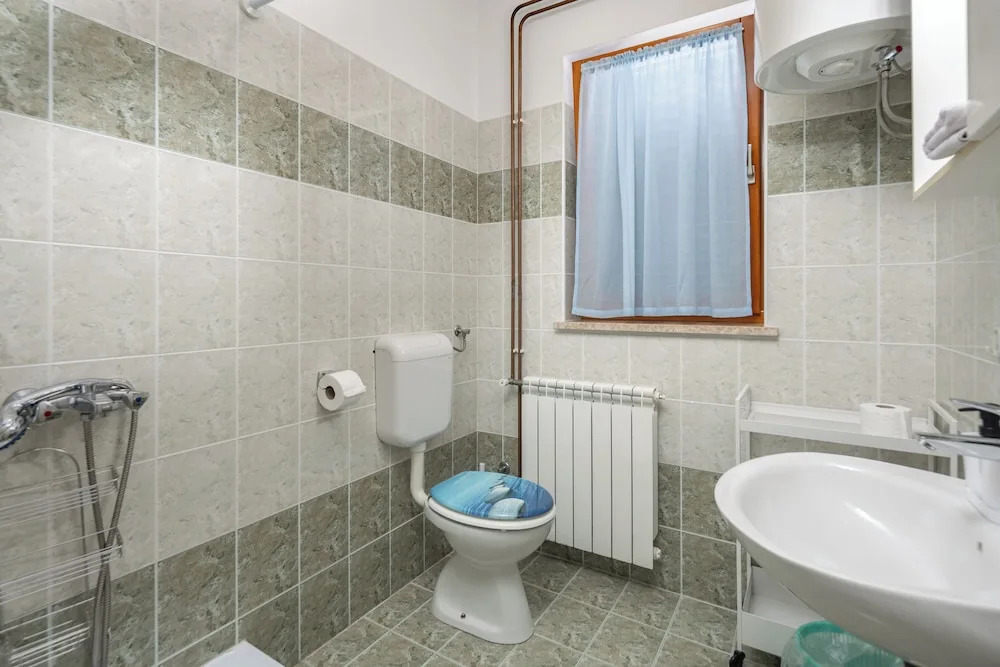 Seaview Pool House Mytilus