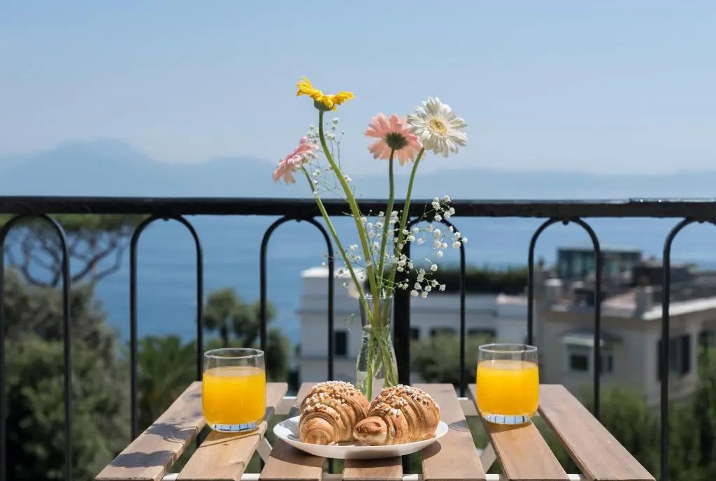 BayView Posillipo, modern, spacious, kids-friendly, stunning view