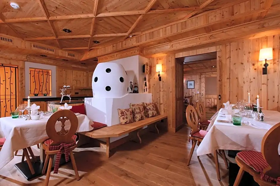 Hotel Enzian & Apartmenthotel Johannes
