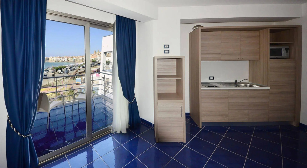 Astro Suite Hotel