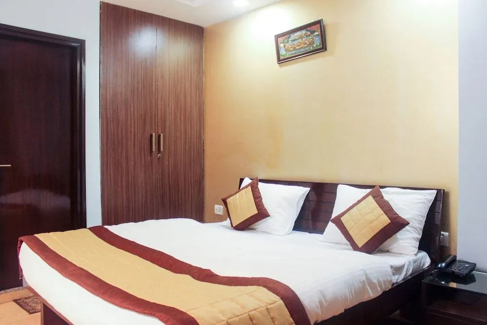 Flight Path Hotel by First Choice